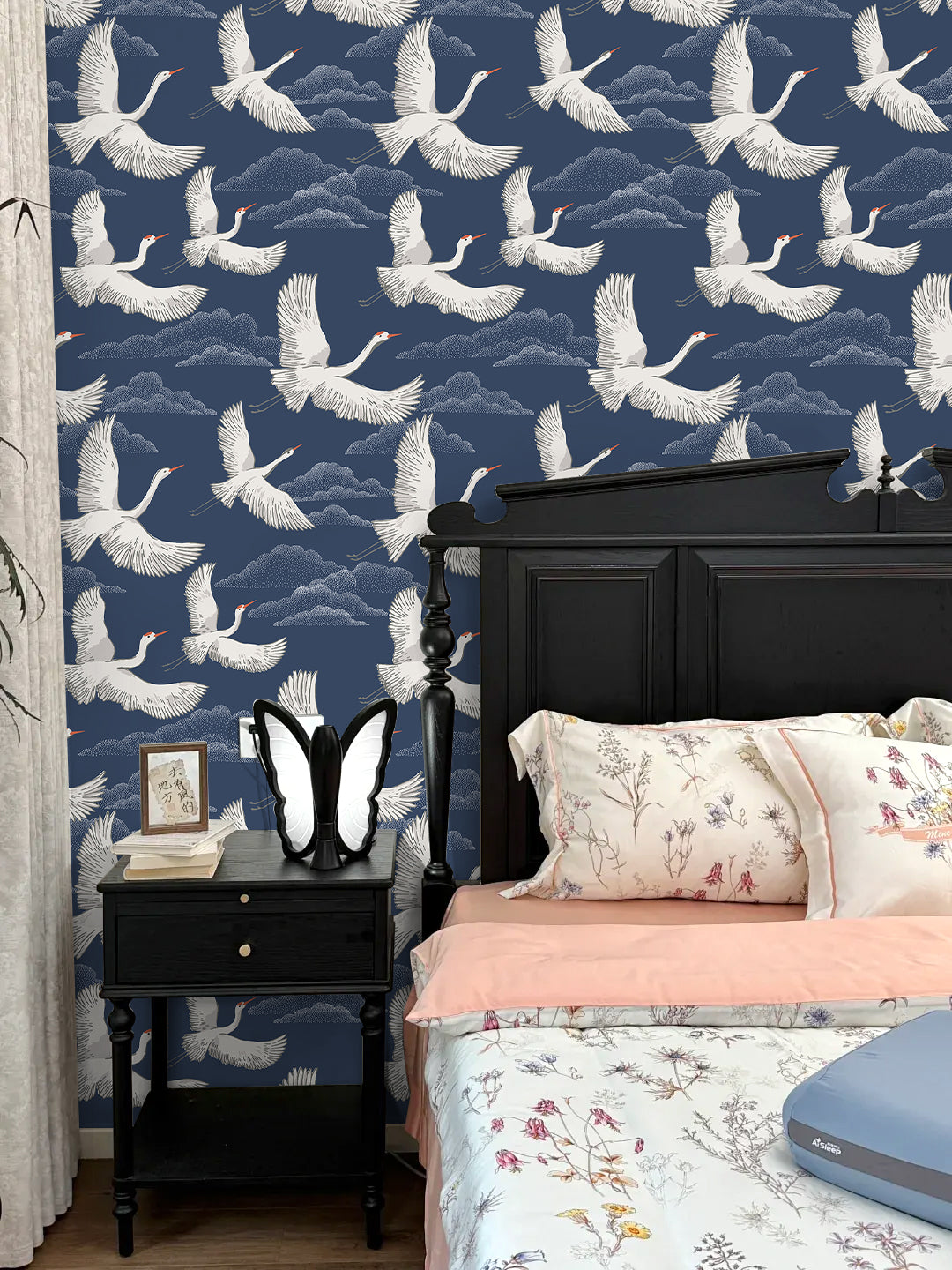 Floralplus Peel and Stick Crane Wallpaper Blue Japanese Bird Mural Oriental Cloud Pattern Removable Wall Decor for Bedroom Living Room Bathroom