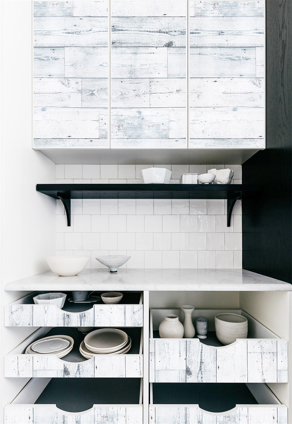 Floralplus Wallpaper Peel and Stick White Wood Plank Shiplap Rustic Farmhouse Faux Panel Bedroom Bathroom Kitchen Removable Wall Mural